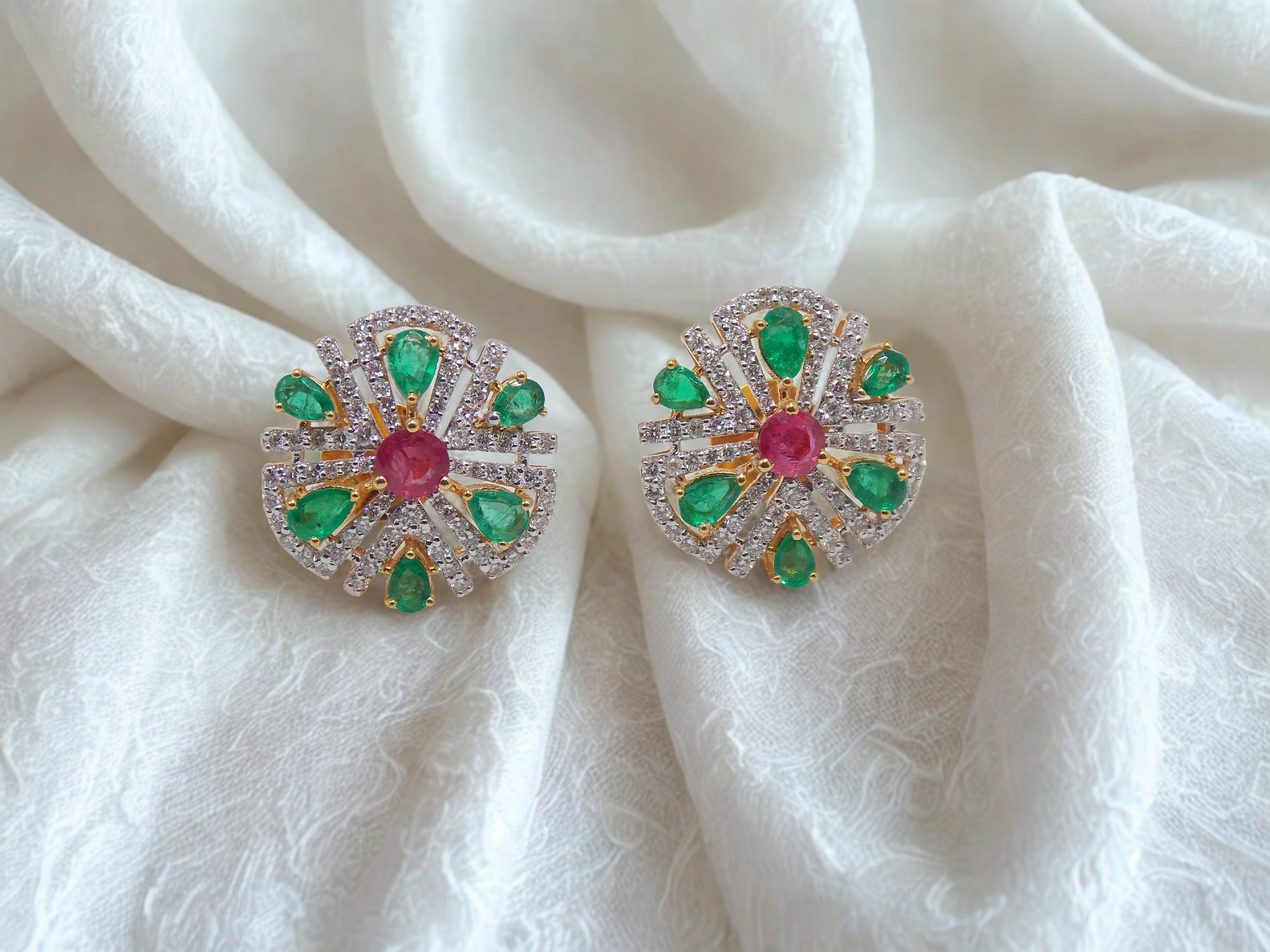Natural Emerald Ruby Stone And  Natural  Diamand EARRING